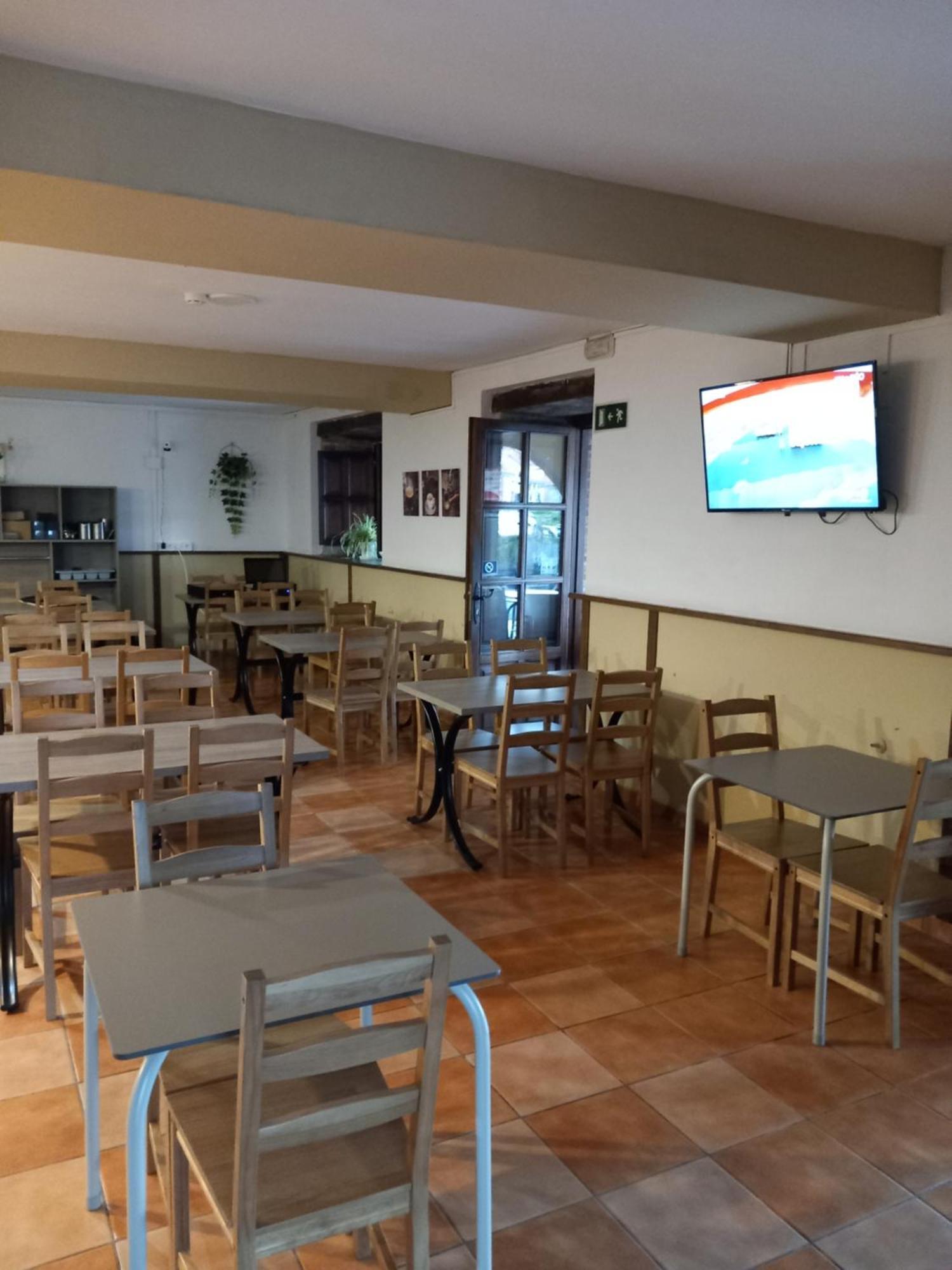 Hosteria Rio Negro Barcena de Cicero Bagian luar foto